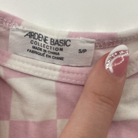 WORN ONCE super cute pink and white checkered shirt, Size small - Picture 2 of 3